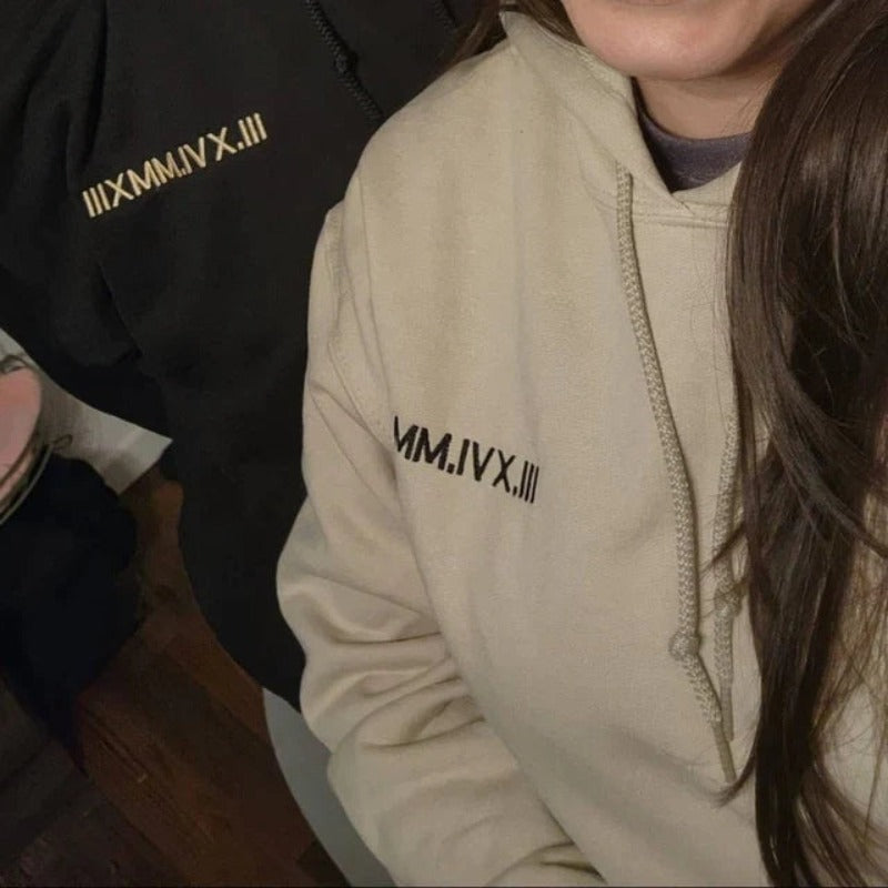 Sweat-shirt personnalisé brodé pour couple avec chiffres romains, cadeaux de Noël