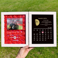 (Vierkant met lied) Aangepast bloemenframe met echte maanfasen, jubileumkalender