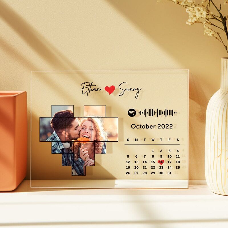 Gepersonaliseerde acrylplaat met aangepaste Spotify-code en hartfotoontwerp, perfect cadeau voor koppels