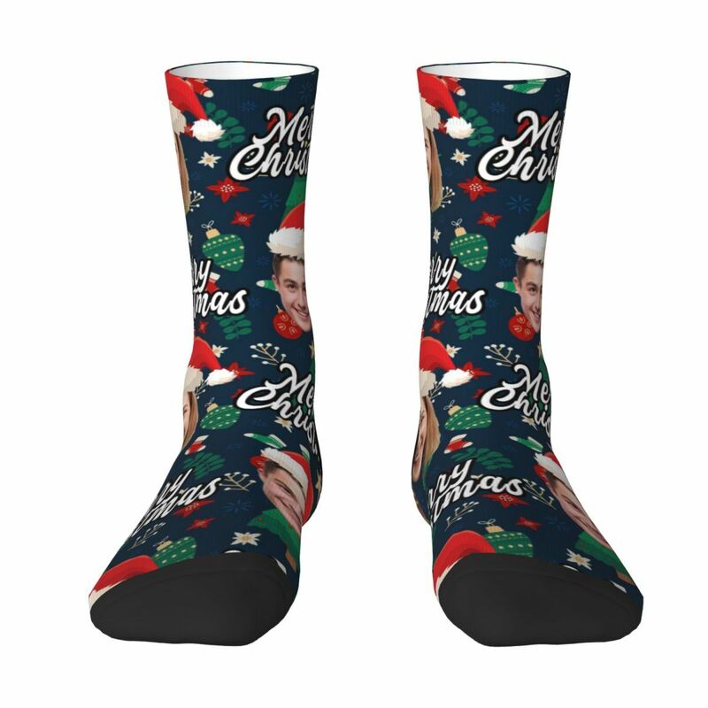 Gepersonaliseerde gezichtssokken met kerstmuts en decoratief patroon voor Kerstmis