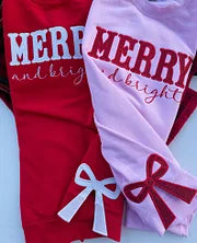 Vrolijke en fleurige sweater met geborduurde strik / Sweatshirt met strik aan de zijkant en applicatie / Sweatshirt met kerststrik / Glitterkerstsweater