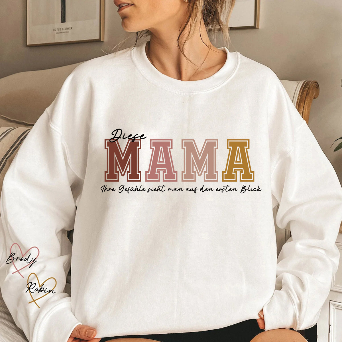 Derrière chaque grand enfant, il y a une mère – sweat-shirt unisexe personnalisé avec motif sur la manche – cadeau pour maman, grand-mère