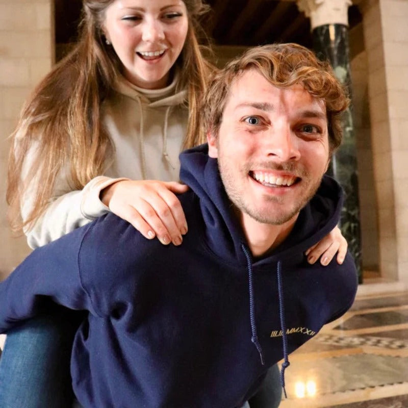 Sweat-shirt personnalisé brodé pour couple avec chiffres romains, cadeaux de Noël