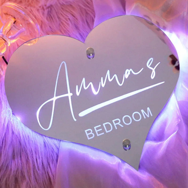 Panneau miroir personnalisé en forme de cœur avec noms, panneau de chambre lumineux personnalisé pour couples