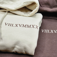 Sweat-shirt personnalisé brodé pour couple avec chiffres romains, cadeaux de Noël