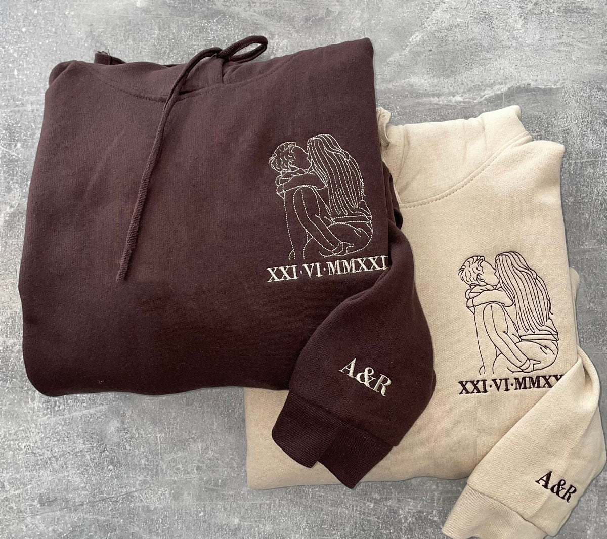 Op maat geborduurde sweatshirt of hoodie met portretcontouren, bijpassende jubileumhoodie met fotocontouren voor vriend, vriendin en hem, op maat gemaakte Romeinse cijfers