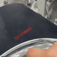 Individuell besticktes Paar-Sweatshirt mit römischen Ziffern und Datum