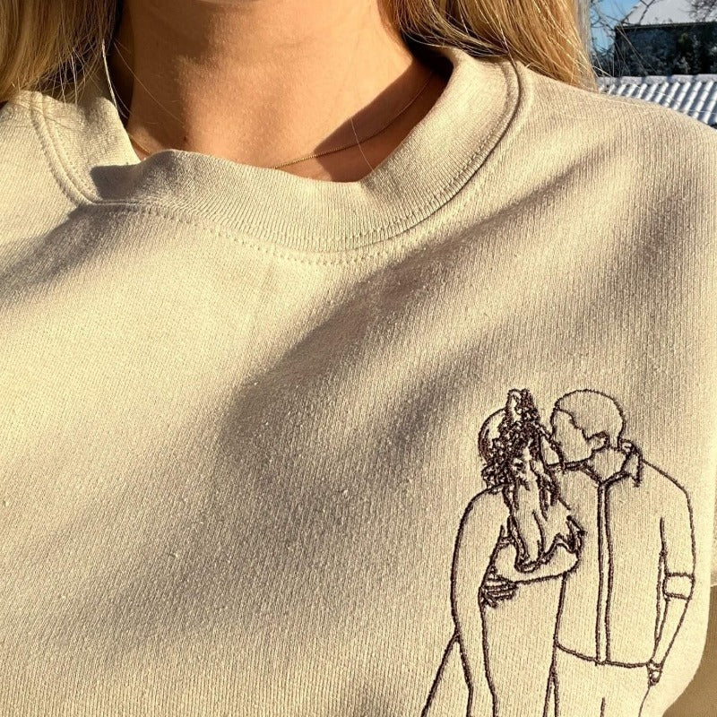 Gepersonaliseerde sweatshirt met geborduurde omtrekfoto
