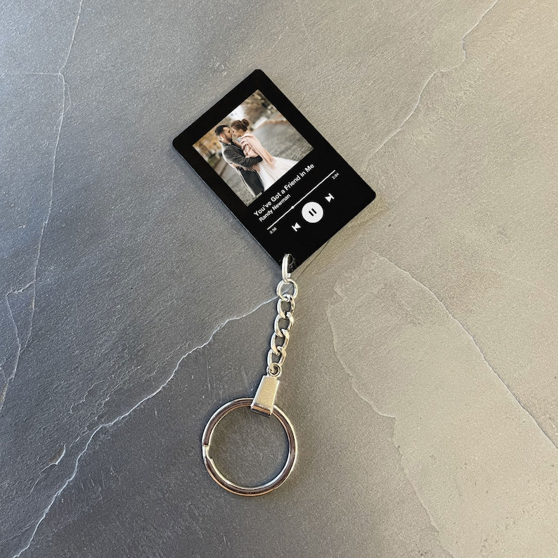 Porte-clés personnalisé avec plaque de chanson, porte-clés personnalisés, photo, album de mots-clés de playlist de chansons, haute qualité, cadeau d'anniversaire