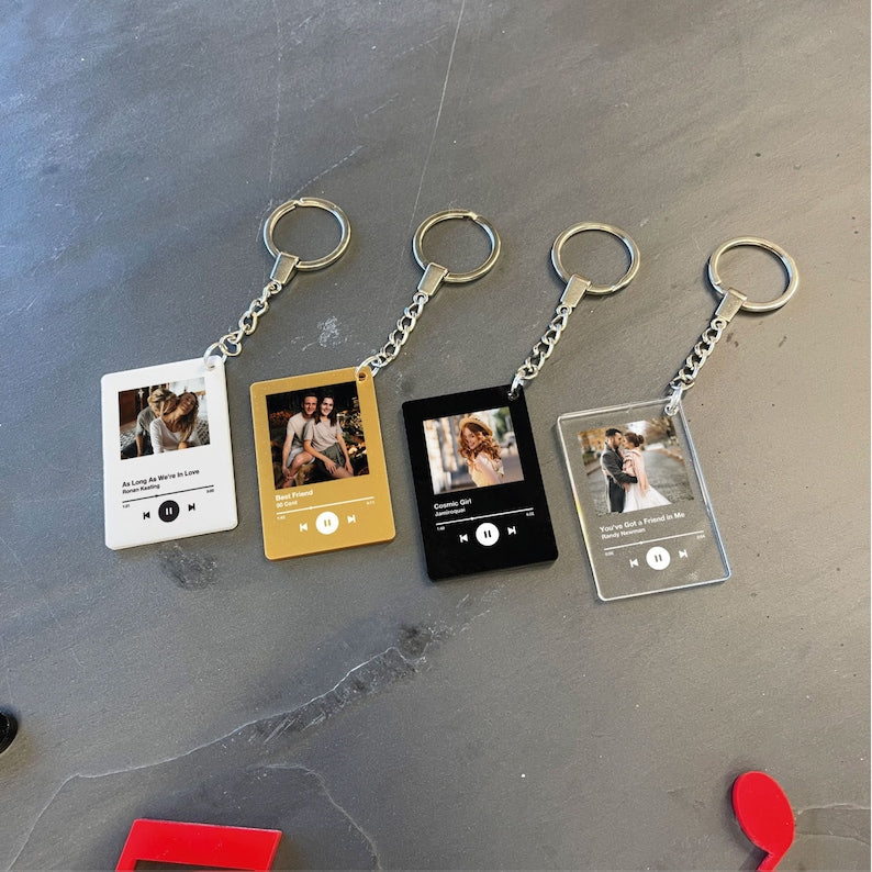 Porte-clés personnalisé avec plaque de chanson, porte-clés personnalisés, photo, album de mots-clés de playlist de chansons, haute qualité, cadeau d'anniversaire