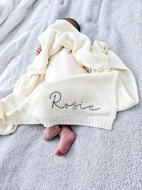 Couverture bébé, nom brodé, couverture poussette, cadeau pour nouveau-né, tricot coton doux et respirant
