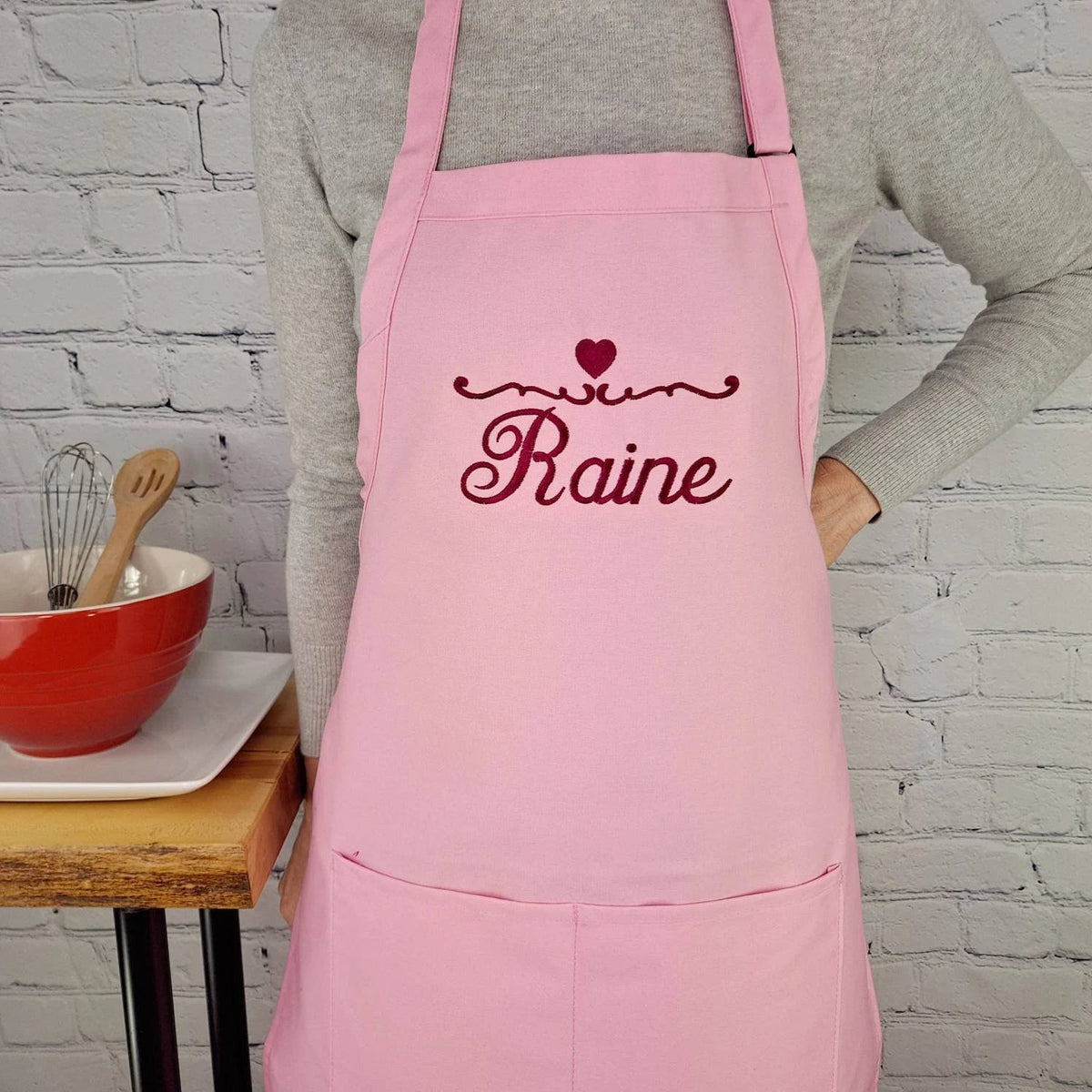Tablier personnalisable, personnalisé, nom, coeur, cuisine, tablier brodé, cadeau pour elle