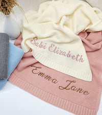 Couverture bébé, nom brodé, couverture poussette, cadeau pour nouveau-né, tricot coton doux et respirant