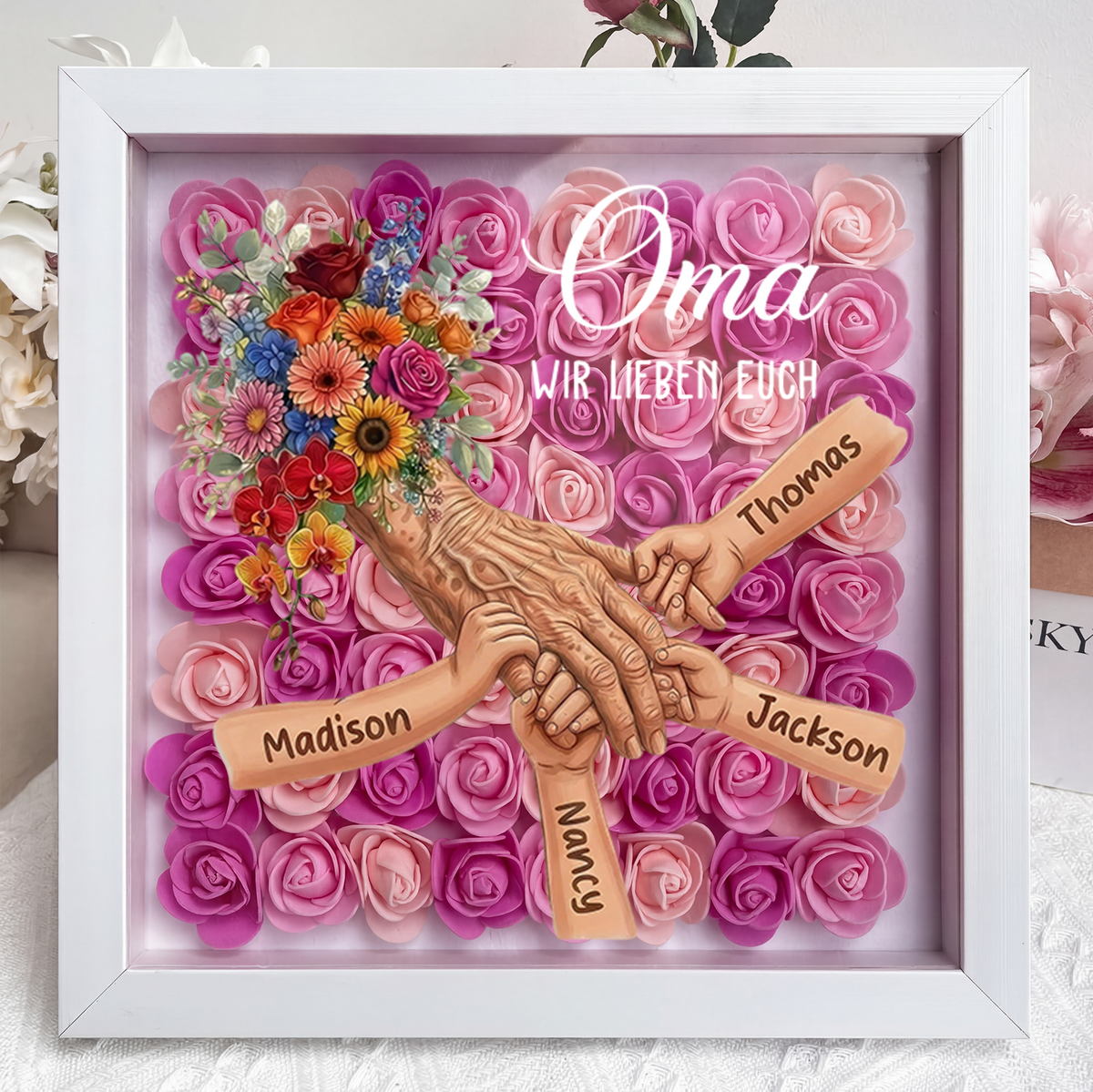 Personalisierte Schattenbox,Oma-Hand hält Schattenbox – Individuell gestalteter Rosenherzrahmen mit Namen für Oma | Muttertagsgeschenk von den Enkelkindern