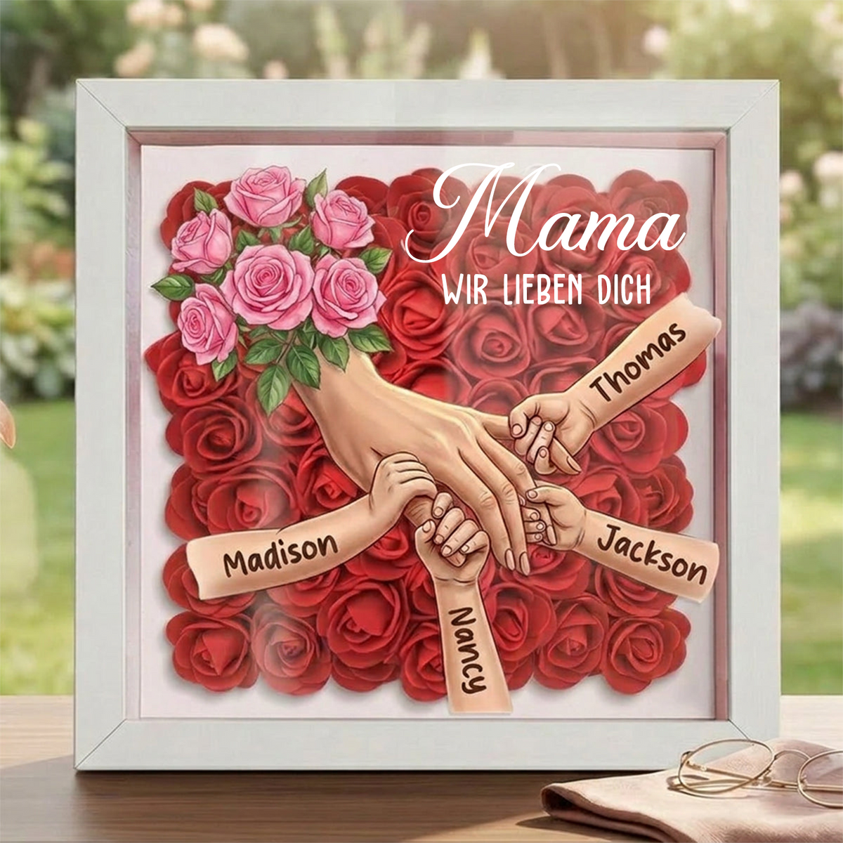 Personalisierte Erinnerungsbox „Mama hält Händchen“ mit rosa Rosen – Individuell gestaltbarer Rahmen zum Muttertag, Geschenk in liebevoller Erinnerung