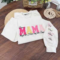 [Stickerei] Individuell besticktes Sweatshirt „Mama trägt ihr Herz auf dem Ärmel“, Muttertagsgeschenk