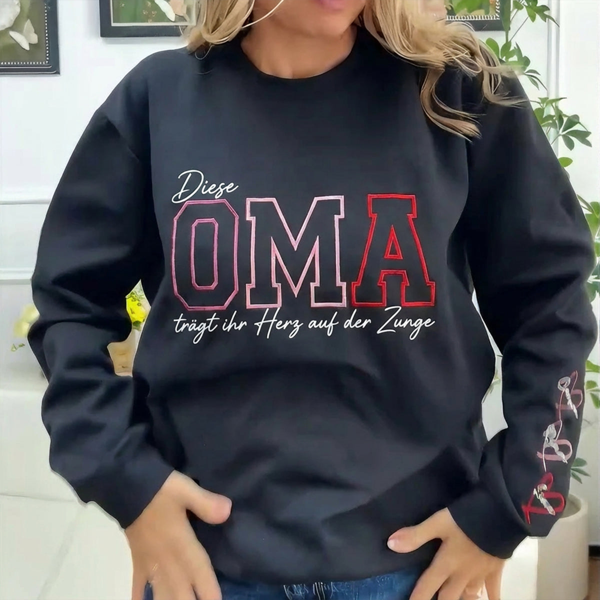 [Stickerei] Individuell besticktes Sweatshirt „Mama trägt ihr Herz auf dem Ärmel“, Muttertagsgeschenk