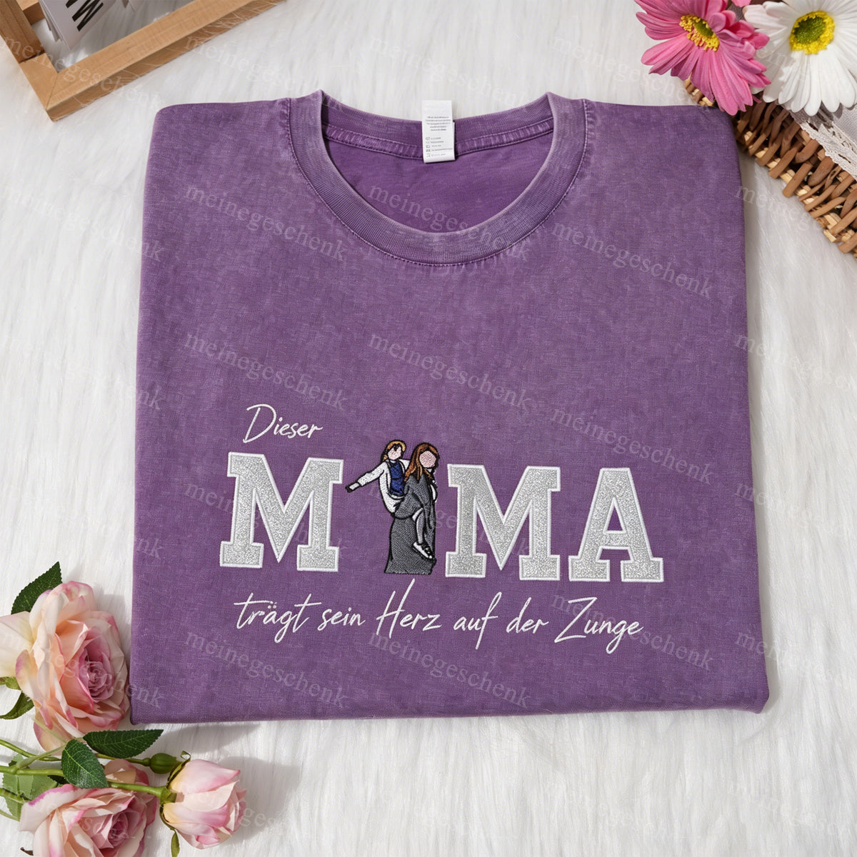 Diese Mama trägt ihr Herz auf der Zunge, Personalisiertes Mama Kinder Porträt Glitzerstickerei Waschungs T-Shirt