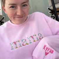 🌸 Besticktes Mama-Sweatshirt mit Blumenmuster für Mama und Oma