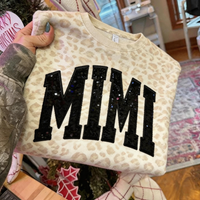 Besticktes Leoparden-Sweatshirt Mama mit Pailletten und Namensaufdruck – personalisiertes Muttertagsgeschenk für Mama
