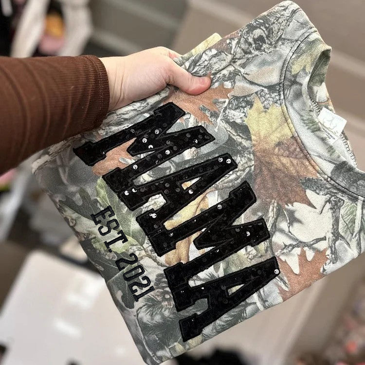 Personalisiertes Pailletten-Sweatshirt MAMA mit Glitzerbuchstaben im Vintage-Stil – das perfekte Muttertagsgeschenk für Mama