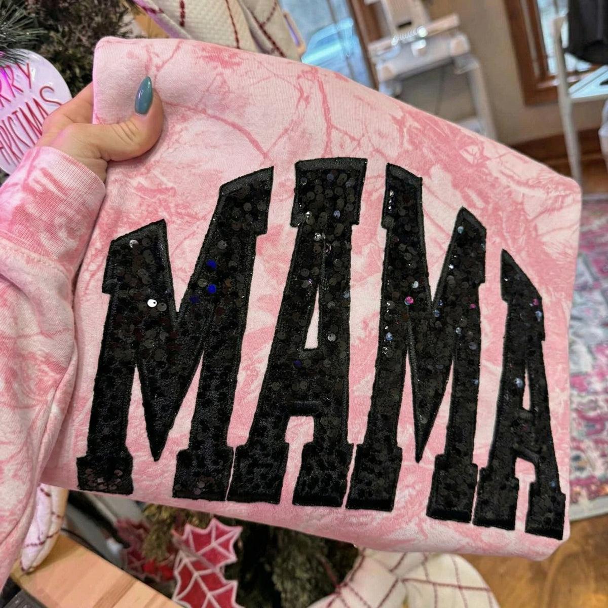 Personalisiertes Pailletten-Sweatshirt MAMA mit Glitzerbuchstaben im Vintage-Stil – das perfekte Muttertagsgeschenk für Mama