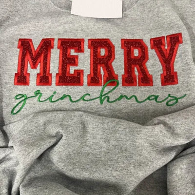 Personalisiertes grün/rotes Frohe Weihnachten Schleife Seite Sweatshirt