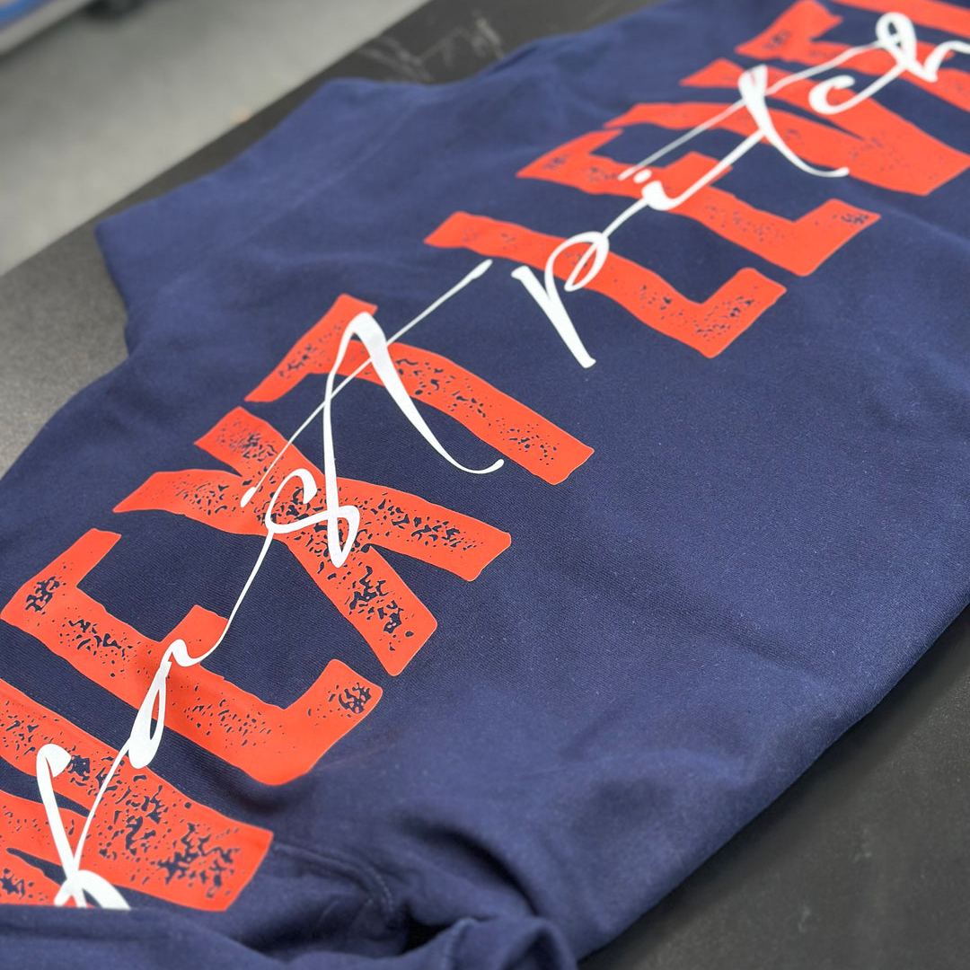 Custom Sweatshirt mit Rückenprint – für echte Sportfans