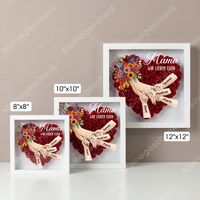 Personalisierte Schattenbox Mama hält Händchen – Individuell gestalteter Blumenherzrahmen mit Kindernamen als Geschenk für Mama und Oma