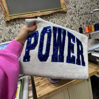 Personalisiertes Pailletten-Sweatshirt MAMA mit Glitzerbuchstaben im Vintage-Stil – das perfekte Muttertagsgeschenk für Mama