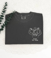 Personalisiertes Papa-Fotoshirt – Besticktes Porträt von Papa & Kindern – Individuelles Erinnerungsgeschenk zum Vatertag