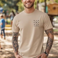 Gepersonaliseerd T-shirt voor papa met de naam van het kind en het geboortejaar – pijlontwerp (aanpasbaar)