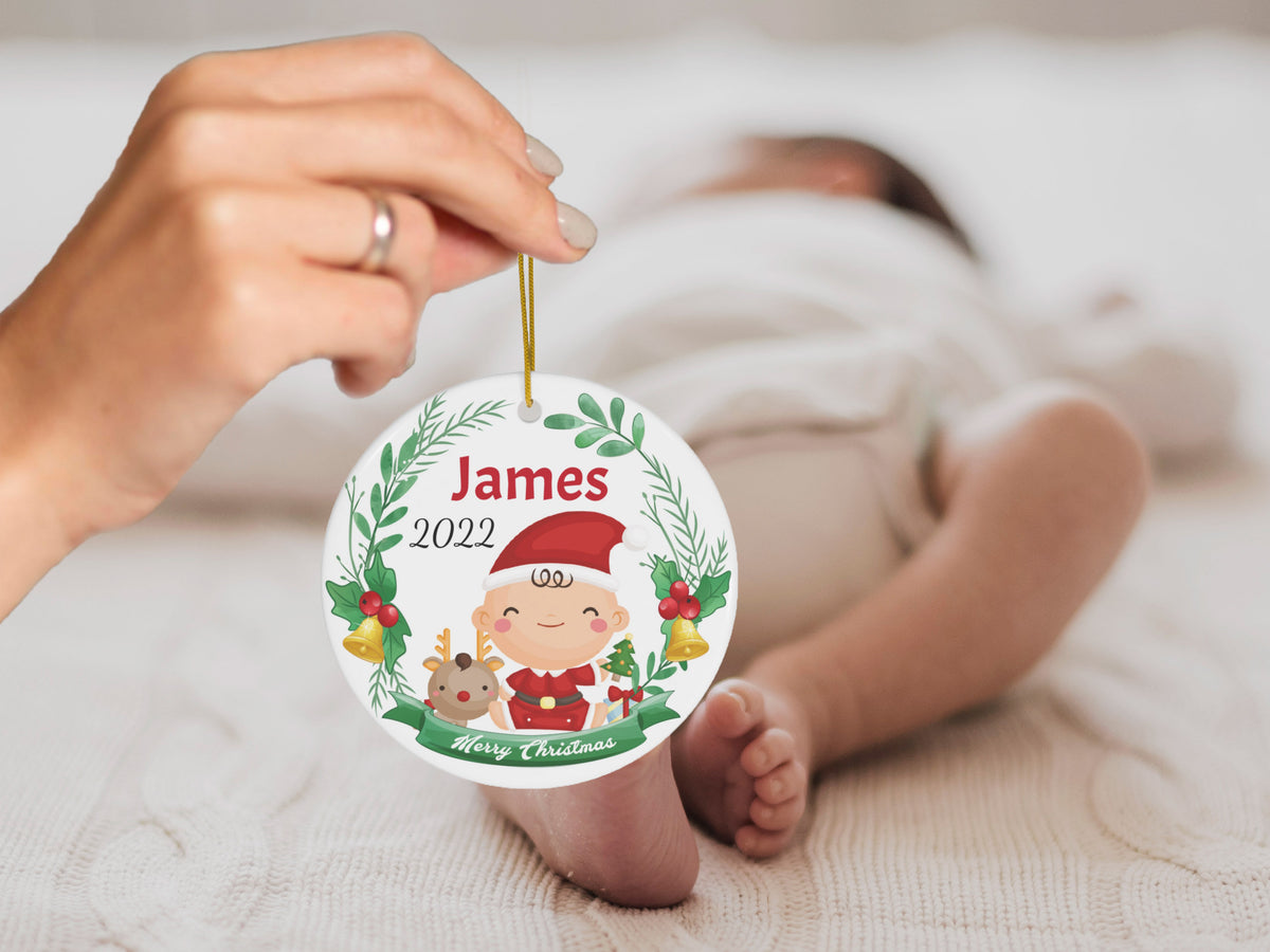 Babys erster Weihnachtsschmuck 2023, personalisierter Babyschmuck aus Keramik, personalisiertes Geschenk zur Geburt