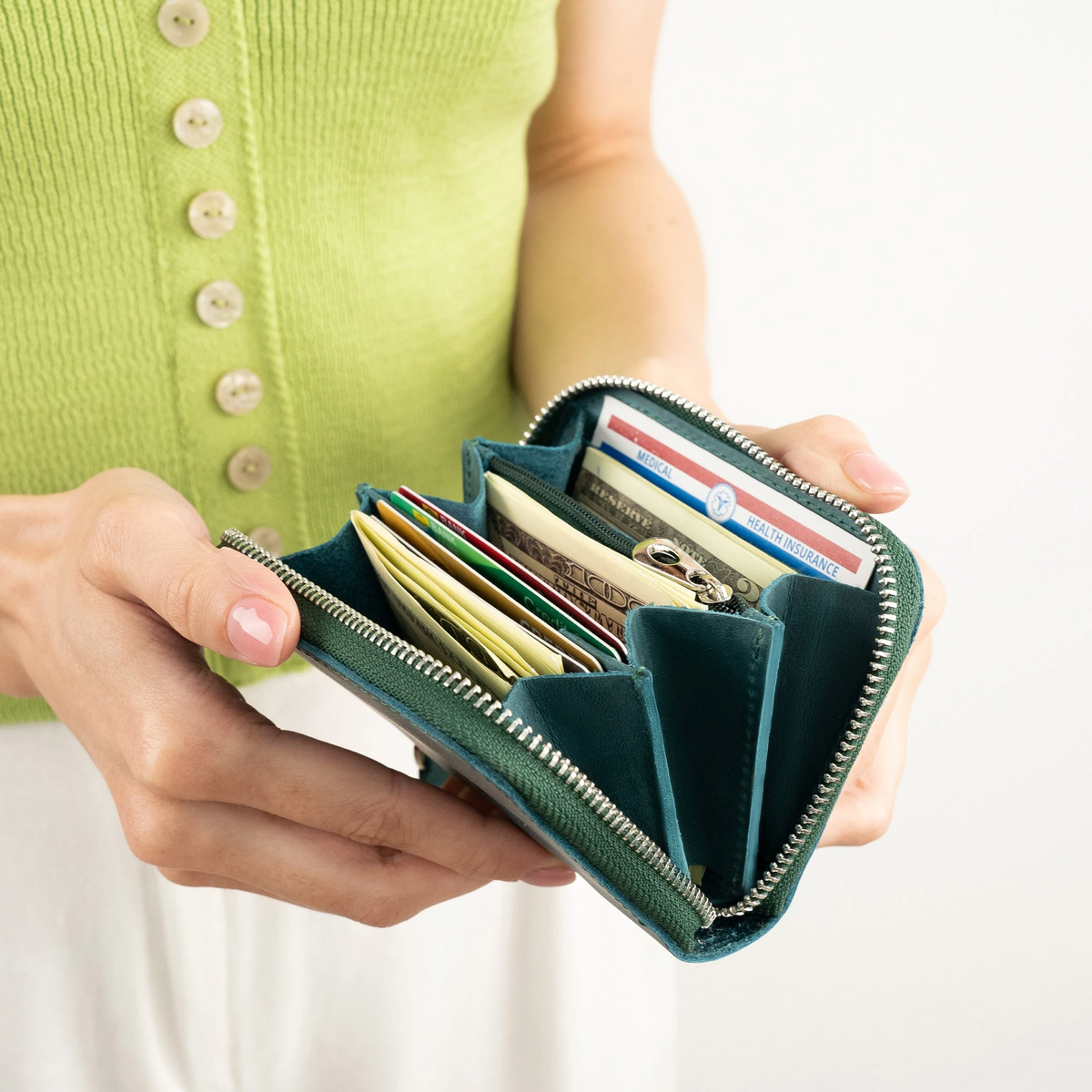 Wir lieben dich, Mama – Damen-Geldbörse aus Leder, personalisierte Geldbörse aus Leder mit Reißverschluss, kleine Geldbörse, zweifach faltbarer Kreditkartenhalter, Münzbörse mit mehreren Taschen