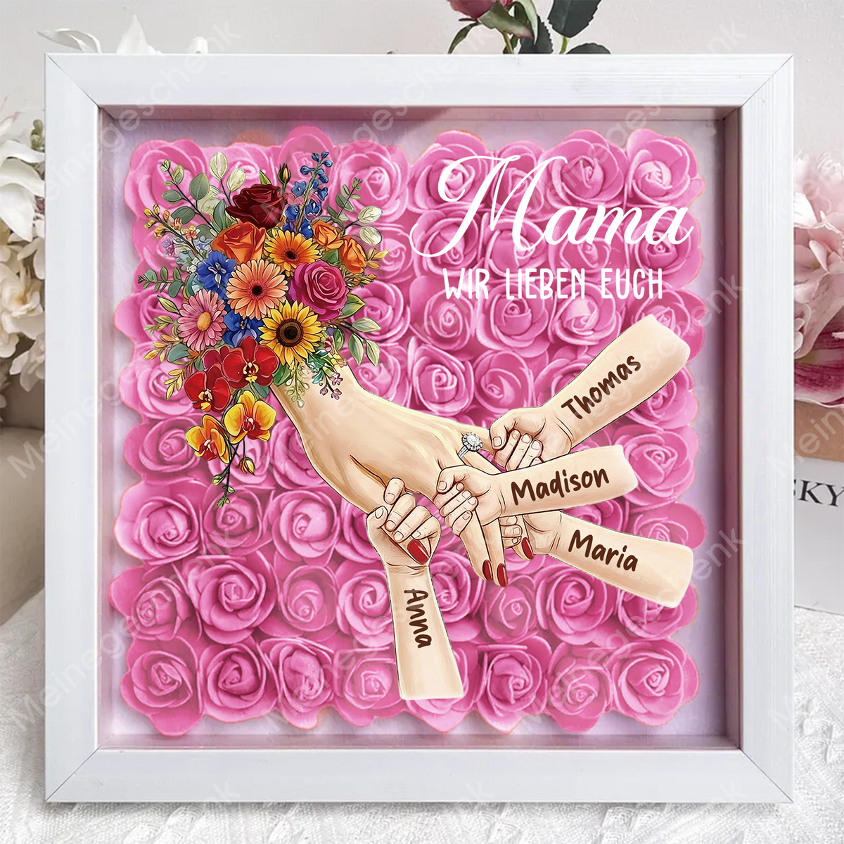 Personalisierte Schattenbox Mama hält Händchen – Individuell gestalteter Blumenherzrahmen mit Kindernamen als Geschenk für Mama und Oma
