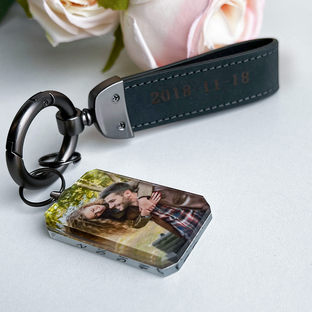 Personalisierter, lasergravierter Lederkristall-Foto-Schlüsselanhänger