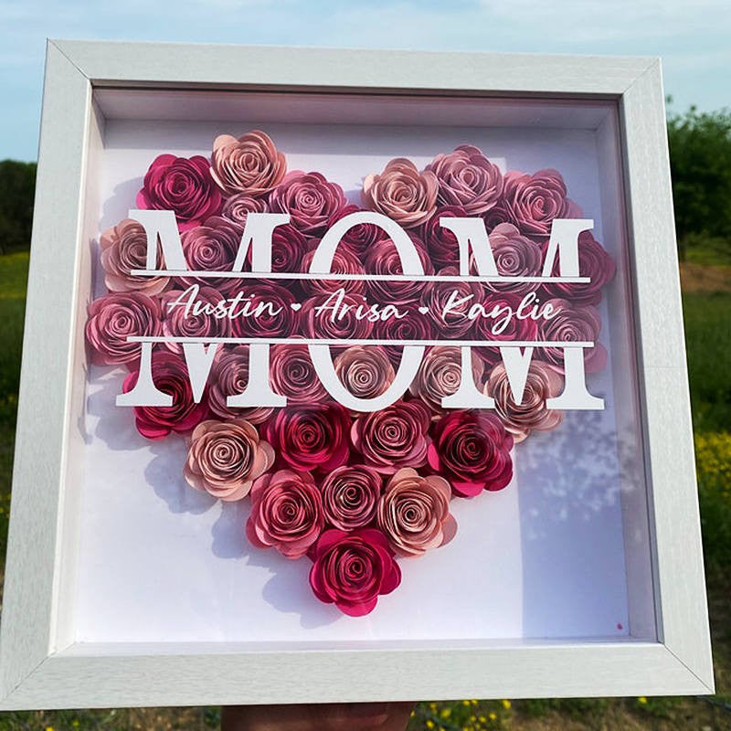 Personalisierte Blumen-Herz-Schattenbox, personalisierter Namens-Rosenrahmen, Blumen-Schattenbox für Mama, Holzblumenrahmen