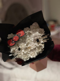 Süßer Katzen-Rosen-Blumenstrauß