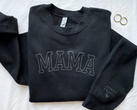 Personalisiertes Mama-Sweatshirt mit Kindernamen auf dem Ärmel, Muttertagsgeschenk für Mama