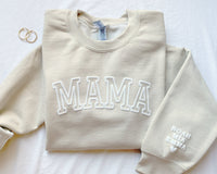 Personalisiertes Mama-Sweatshirt mit Kindernamen auf dem Ärmel, Muttertagsgeschenk für Mama